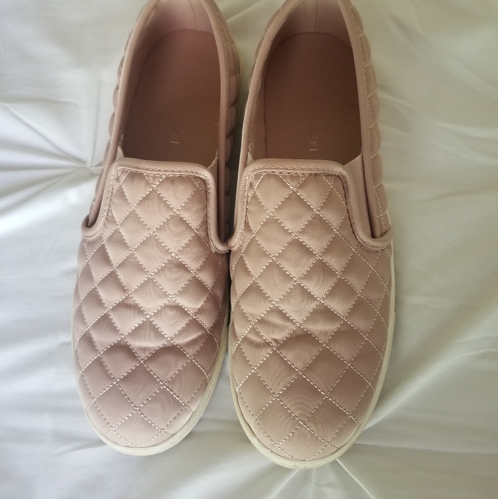 Madden girl pink shoes
